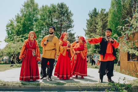 Троица в «Тальцах»